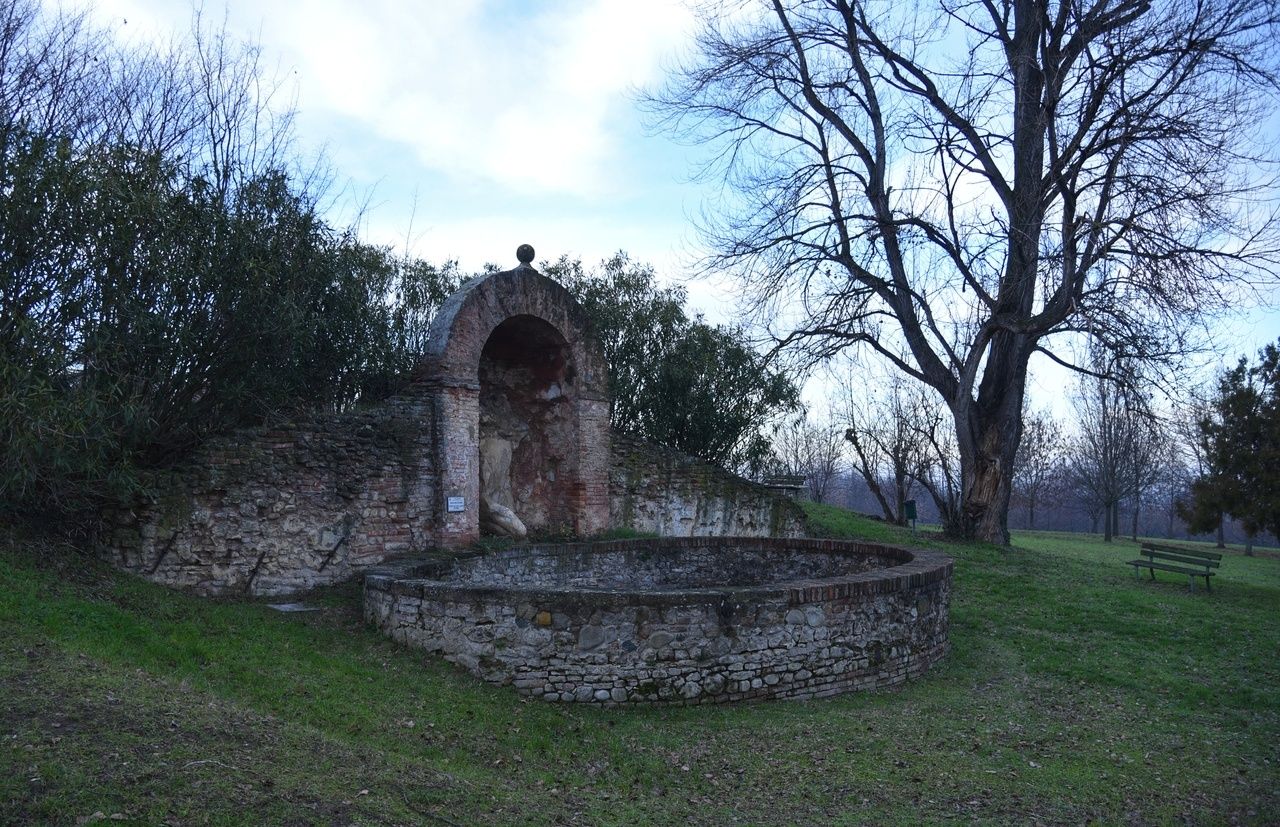 Fontana delle Armi